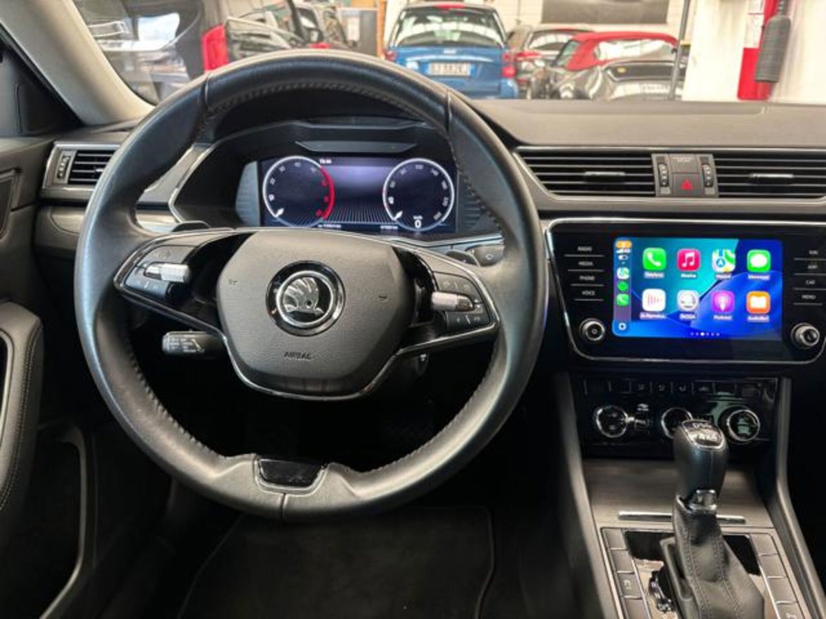 Skoda Superb Station Wagon 2.0 TDI EVO 200 CV SCR DSG Wagon 4x4 Style (10)