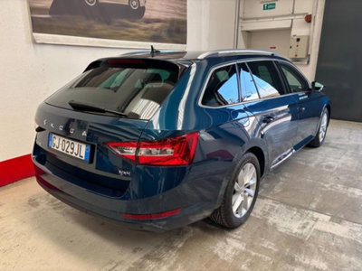 Skoda Superb Station Wagon 2.0 TDI EVO 200 CV SCR DSG Wagon 4x4 Style (6)