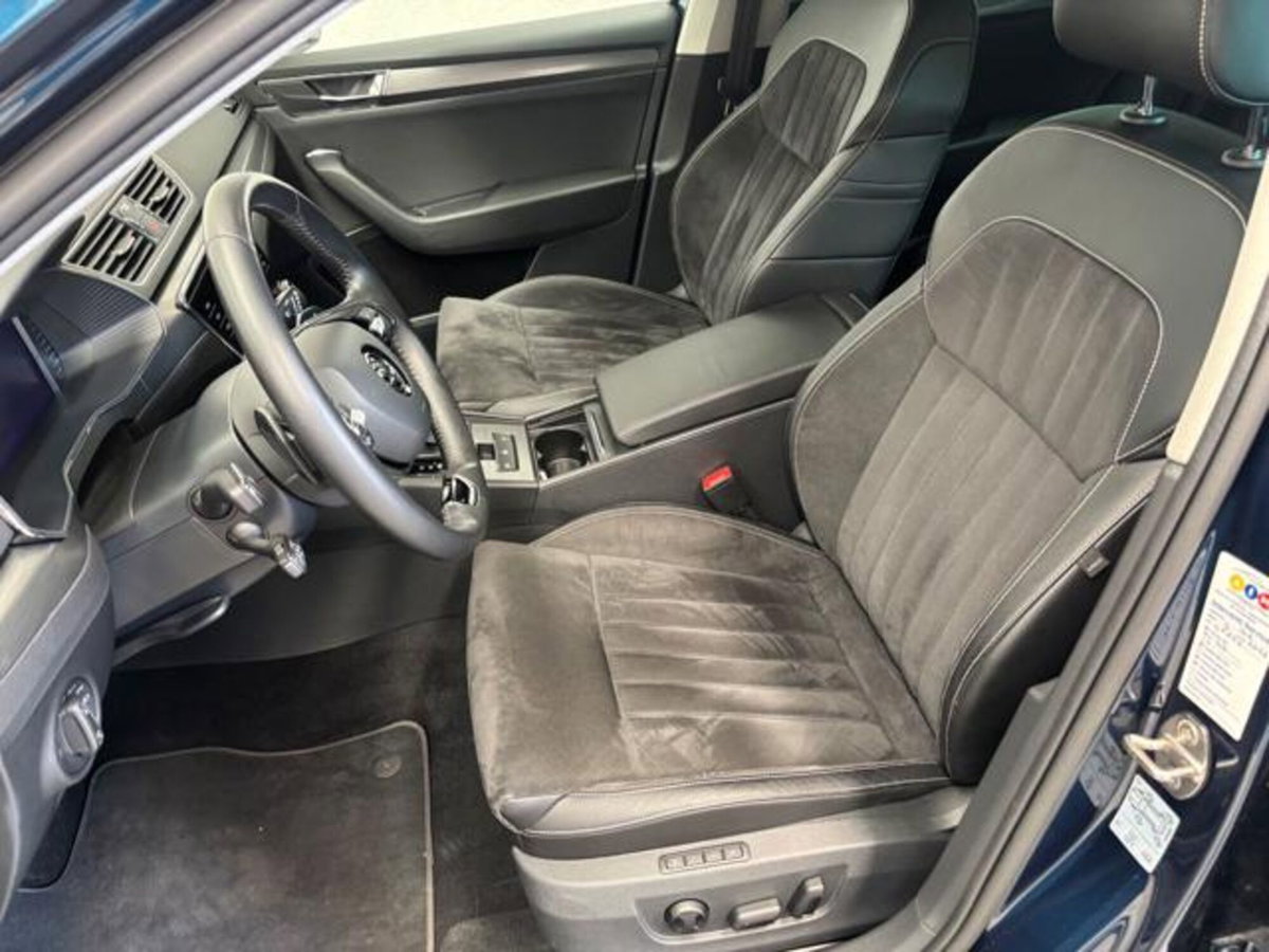 Skoda Superb Station Wagon 2.0 TDI EVO 200 CV SCR DSG Wagon 4x4 Style (7)
