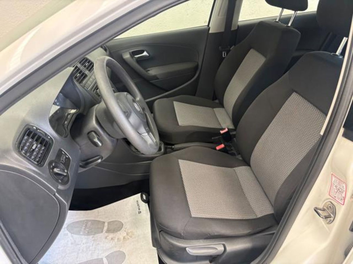 Volkswagen Polo 1.2 5 porte United (7)