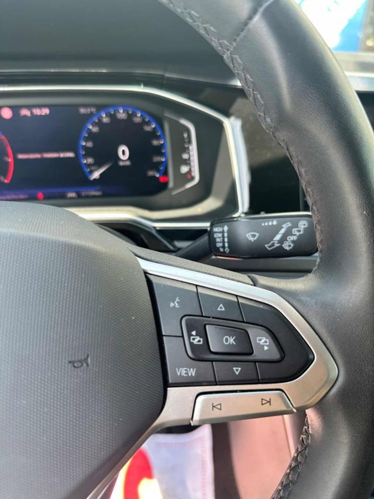 Volkswagen Polo 1.0 tsi Style 95cv (16)