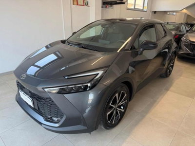Toyota Toyota C-HR 1.8 hv Lounge fwd e-cvt usata
