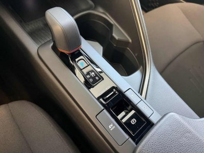 Toyota Toyota C-HR 1.8 hv Lounge fwd e-cvt (10)