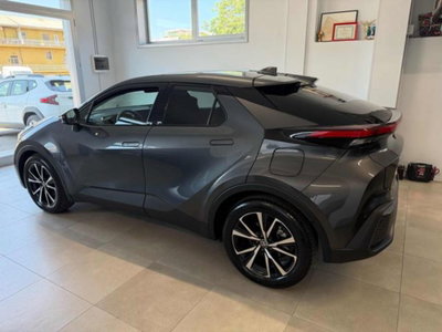 Toyota Toyota C-HR 1.8 hv Lounge fwd e-cvt (6)