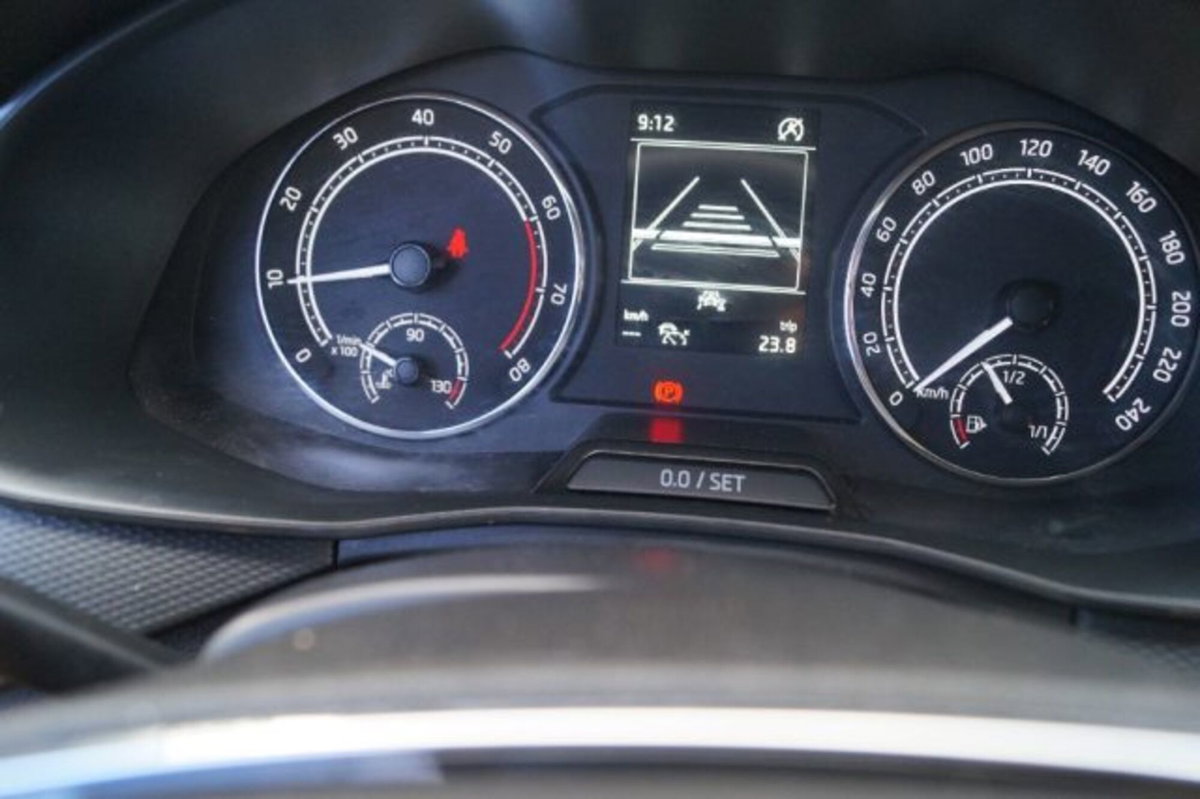Skoda Kamiq 1.0 TSI 110 CV DSG Ambition (15)
