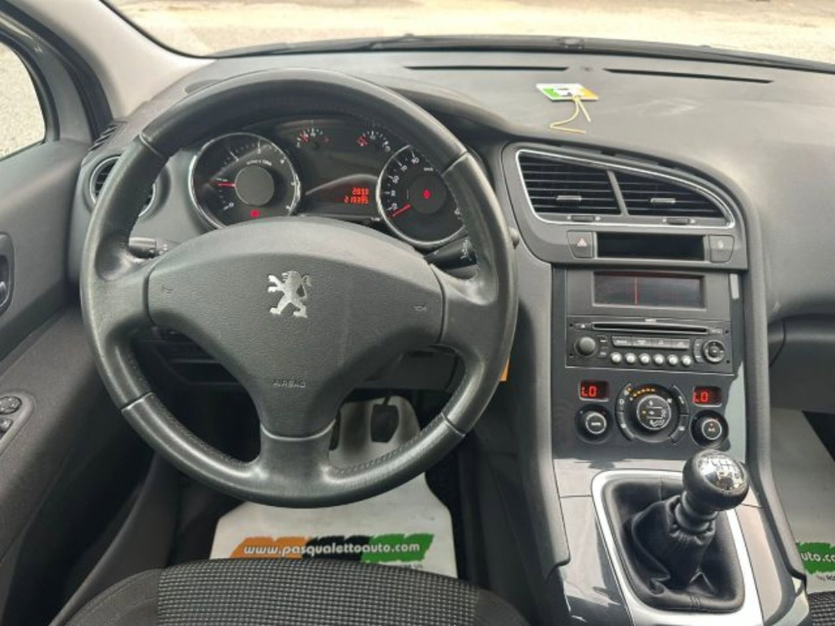 Peugeot 5008 1.6 HDi 110CV Tecno (5)