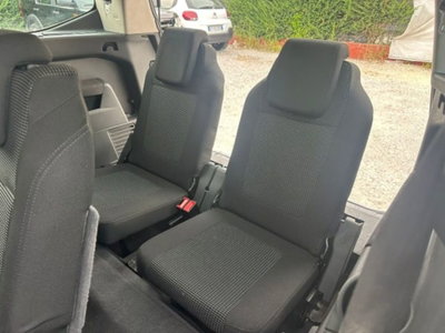 Peugeot 5008 1.6 HDi 110CV Tecno (8)