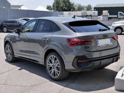 Audi Q3 Sportback 35 2.0 tdi Identity Black s-tronic (3)