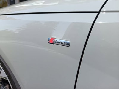 Audi A4 Avant 35 2.0 tdi mhev S Line edition 163cv s-tronic (5)