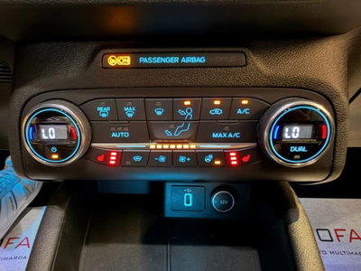 Ford Focus Station Wagon 1.5 EcoBlue 120 CV automatico SW Business (18)