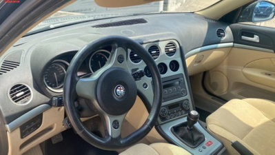 Alfa Romeo 159 SportWagon 1.9 JTDm 16V Sportwagon Distinctive (5)