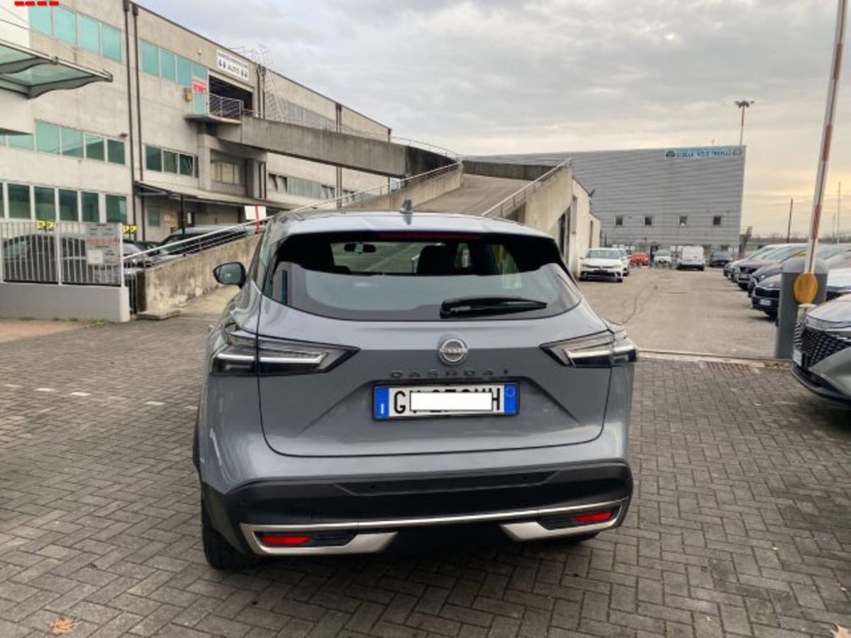 Nissan Qashqai 1.3 mhev Acenta 2wd 140cv (5)