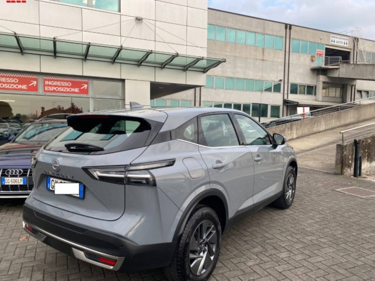 Nissan Qashqai 1.3 mhev Acenta 2wd 140cv (6)