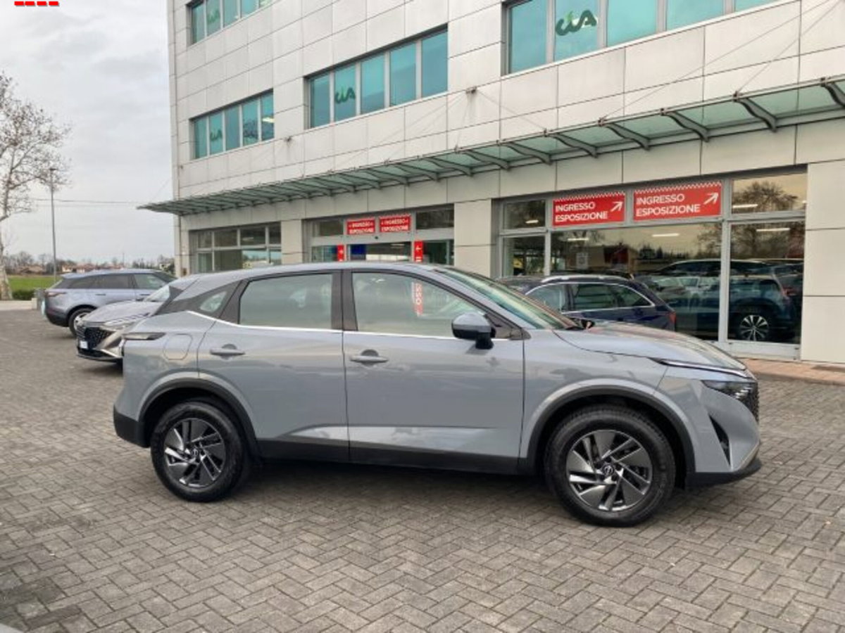Nissan Qashqai 1.3 mhev Acenta 2wd 140cv (7)