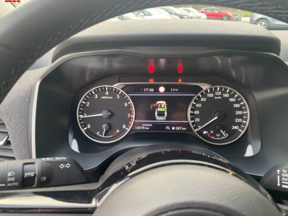 Nissan Qashqai 1.3 mhev Acenta 2wd 140cv (11)
