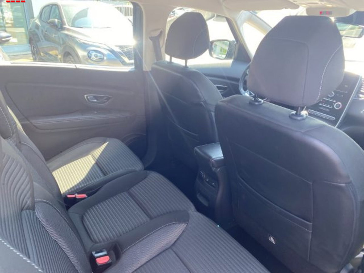 Renault Grand Scénic 1.7 blue dci Sport Edition 120cv (7)