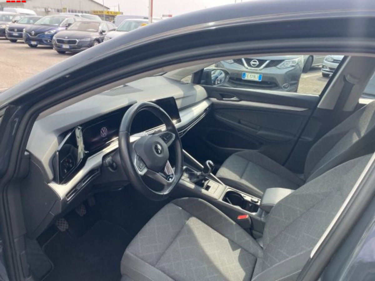 Volkswagen Golf 1.0 TSI EVO Life (7)