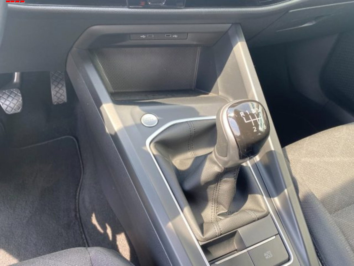 Volkswagen Golf 2.0 TDI SCR Life (12)