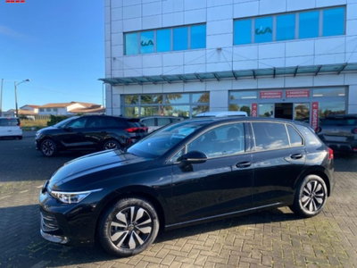 Volkswagen Golf Variant 2.0 TDI 150 CV DSG SCR 4Motion R-Line usata