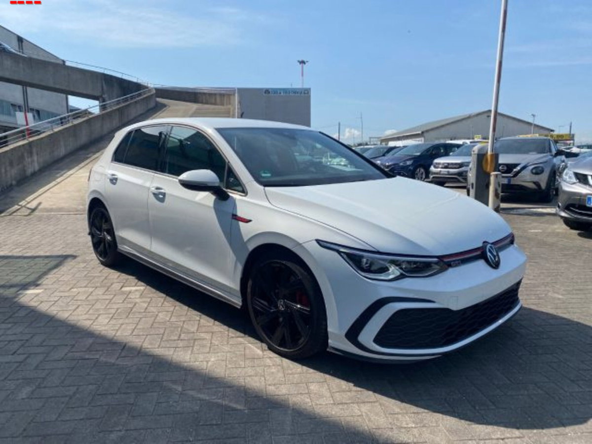 Volkswagen Golf 2.0 TSI GTI DSG (6)