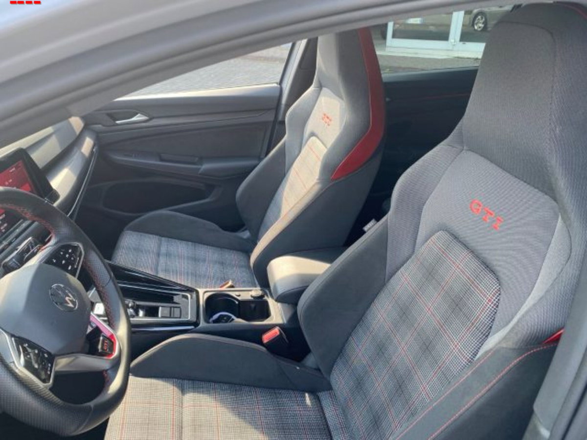 Volkswagen Golf 2.0 TSI GTI DSG (11)
