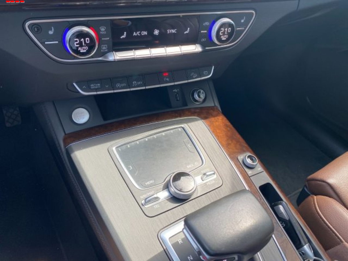 Audi Q5 40 TDI quattro S tronic Sport (11)