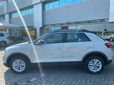 Volkswagen T-Roc 1.5 tsi Life dsg (2)