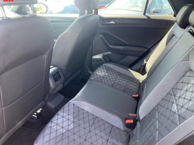 Volkswagen T-Roc 1.5 tsi R-Line dsg (9)