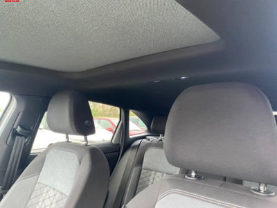 Volkswagen Taigo 1.0 tsi R-Line 115cv (8)