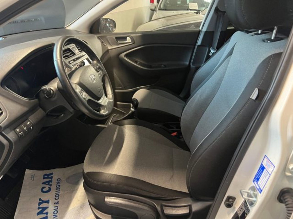 Hyundai i20 1.2 84 CV 5 porte Style (8)