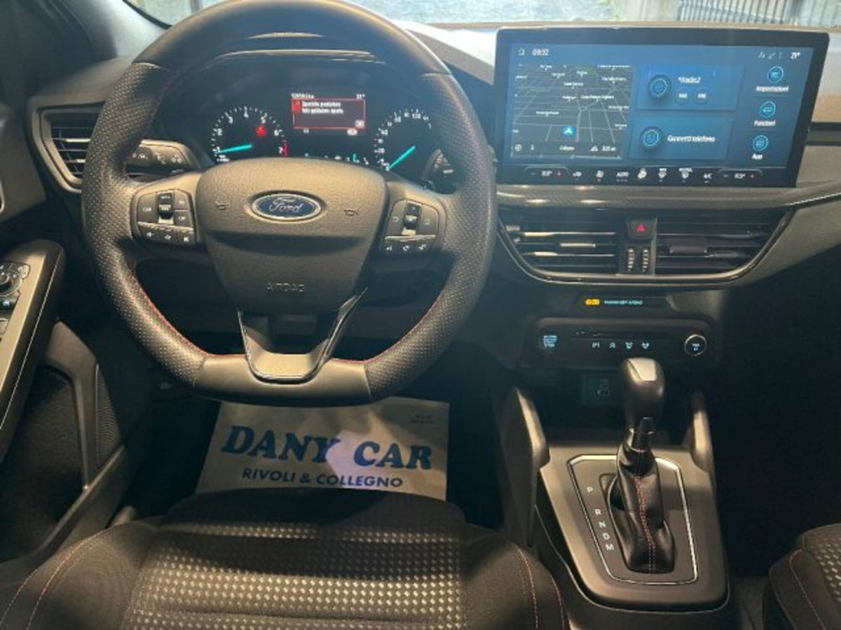 Ford Focus Station Wagon 1.0 EcoBoost Hybrid 125 CV SW ST-Line (10)