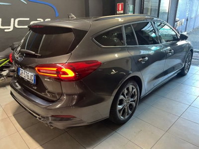 Ford Focus Station Wagon 1.0 EcoBoost Hybrid 125 CV SW ST-Line (14)