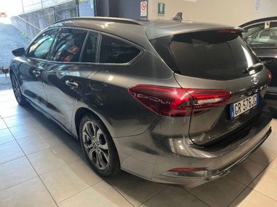 Ford Focus Station Wagon 1.0 EcoBoost Hybrid 125 CV SW ST-Line (4)
