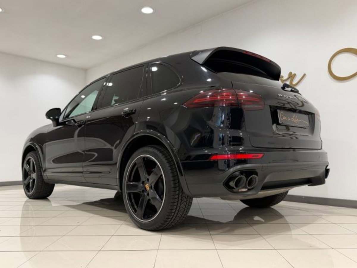 Porsche Cayenne 3.0 Diesel Platinum Edition (13)
