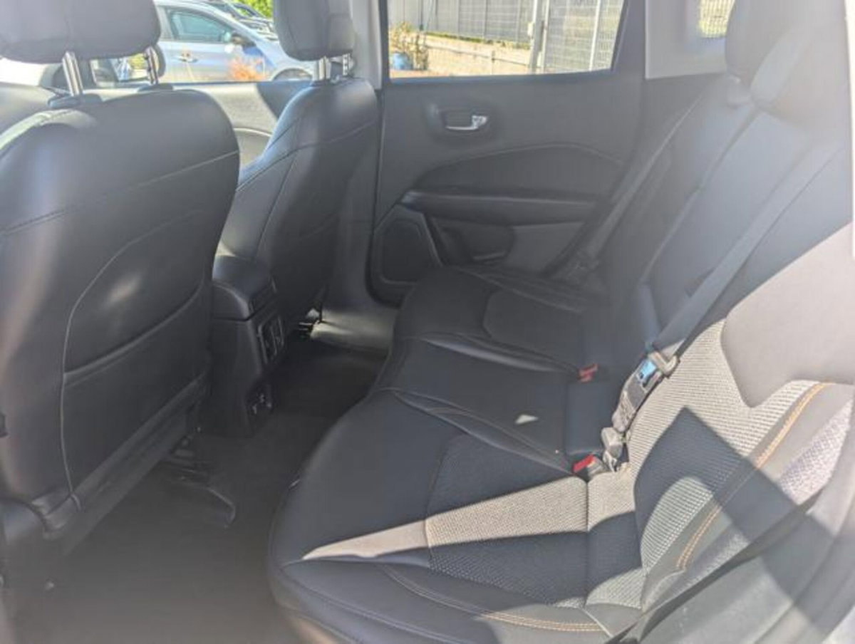 Jeep Compass 2.0 Multijet II aut. 4WD Limited (11)
