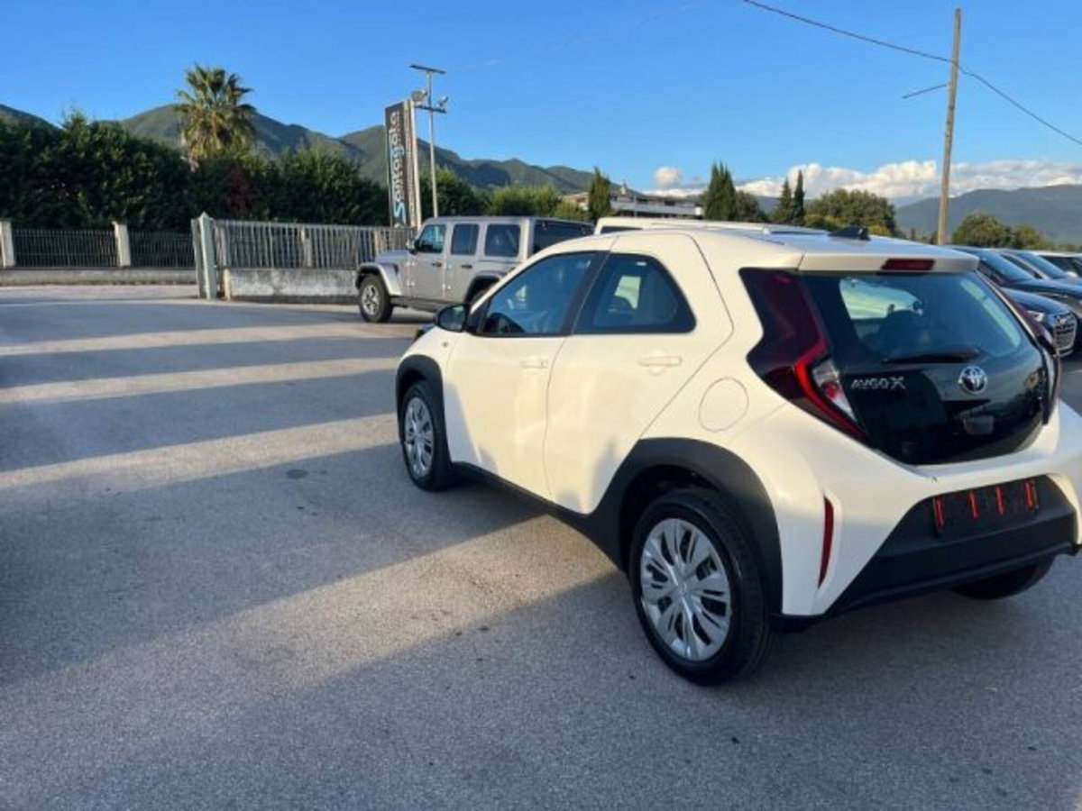Toyota Aygo X 1.0 VVT-i 72 CV 5 porte Limited Air (5)