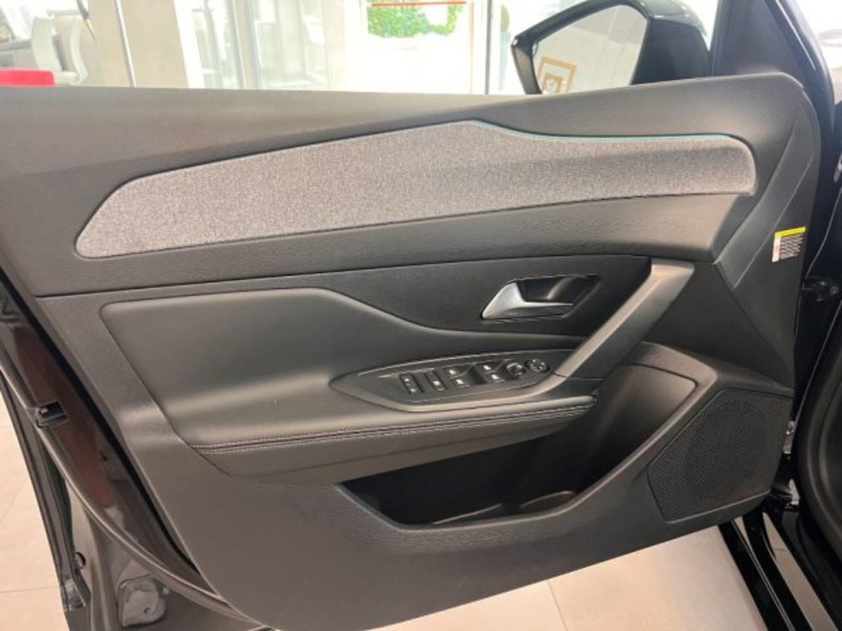 Peugeot 308 SW BlueHDi 130 S&S EAT8 Allure Pack (7)