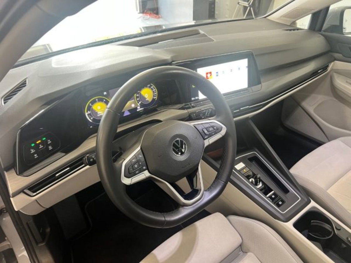 Volkswagen Golf 2.0 TDI 150 CV DSG SCR Style (7)