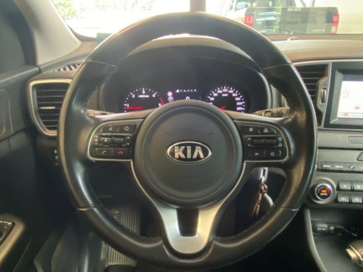 Kia Sportage 1.7 CRDI 141 CV DCT7 2WD Business Class (9)