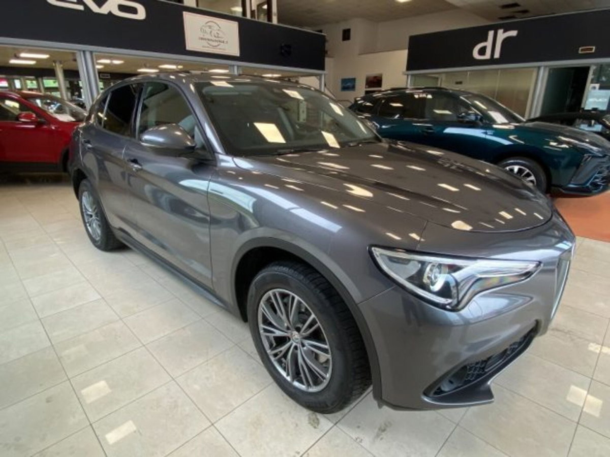 Alfa Romeo Stelvio Stelvio 2.2 Turbodiesel 210 CV AT8 Q4 Business (2)