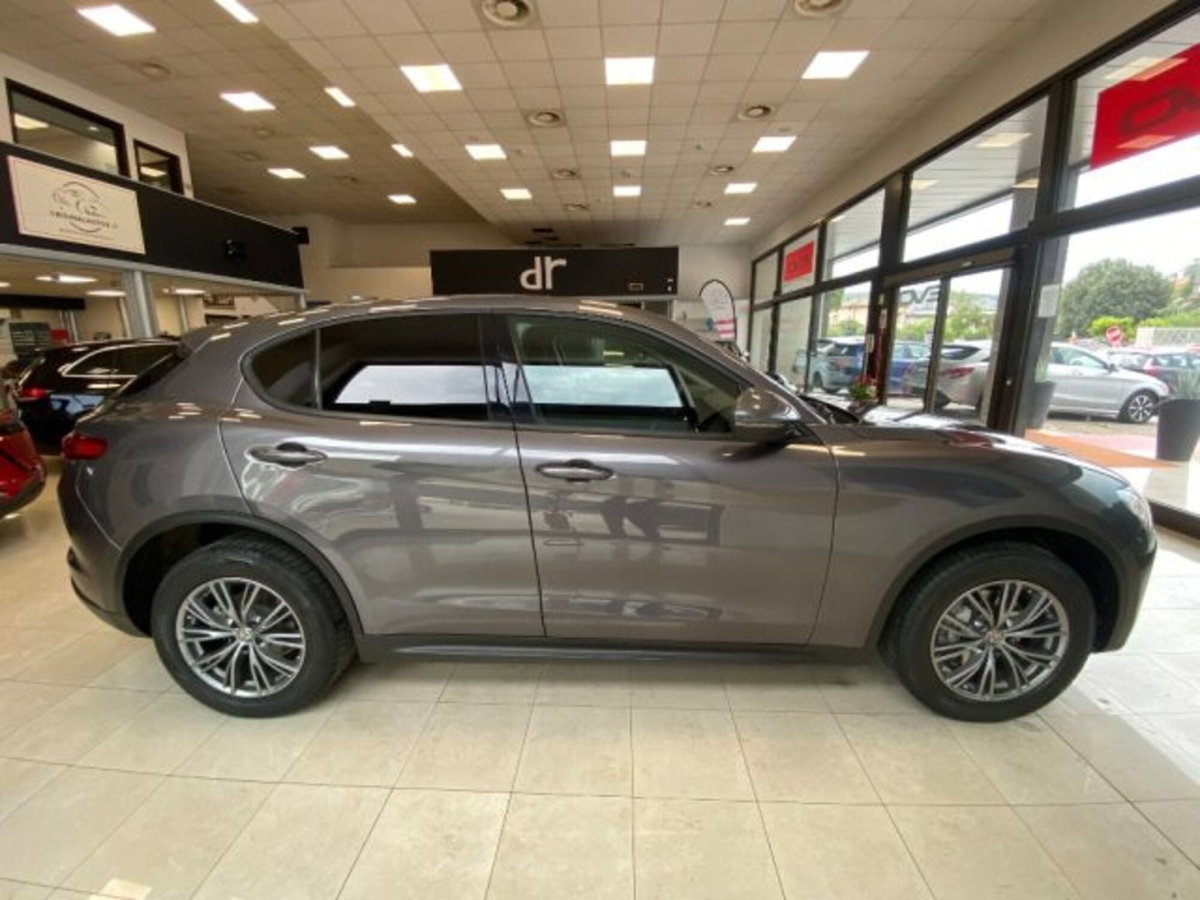 Alfa Romeo Stelvio Stelvio 2.2 Turbodiesel 210 CV AT8 Q4 Business (6)