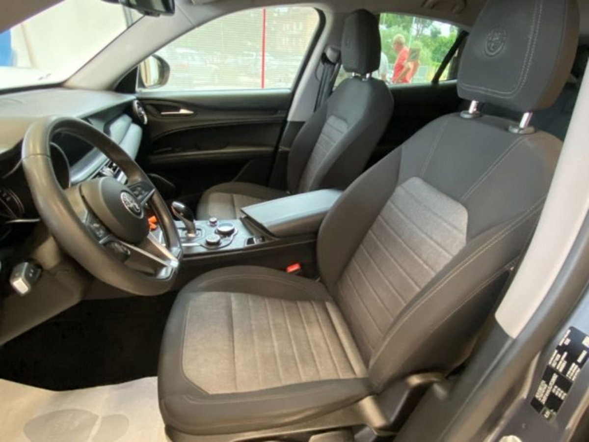 Alfa Romeo Stelvio Stelvio 2.2 Turbodiesel 210 CV AT8 Q4 Business (9)