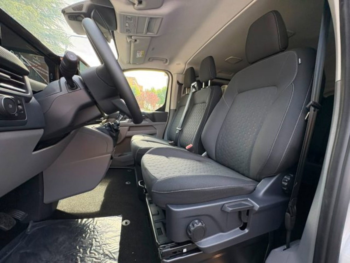 Ford Transit Custom Furgone 320 2.0 EcoBlue 150 PL Combi Trend (12)