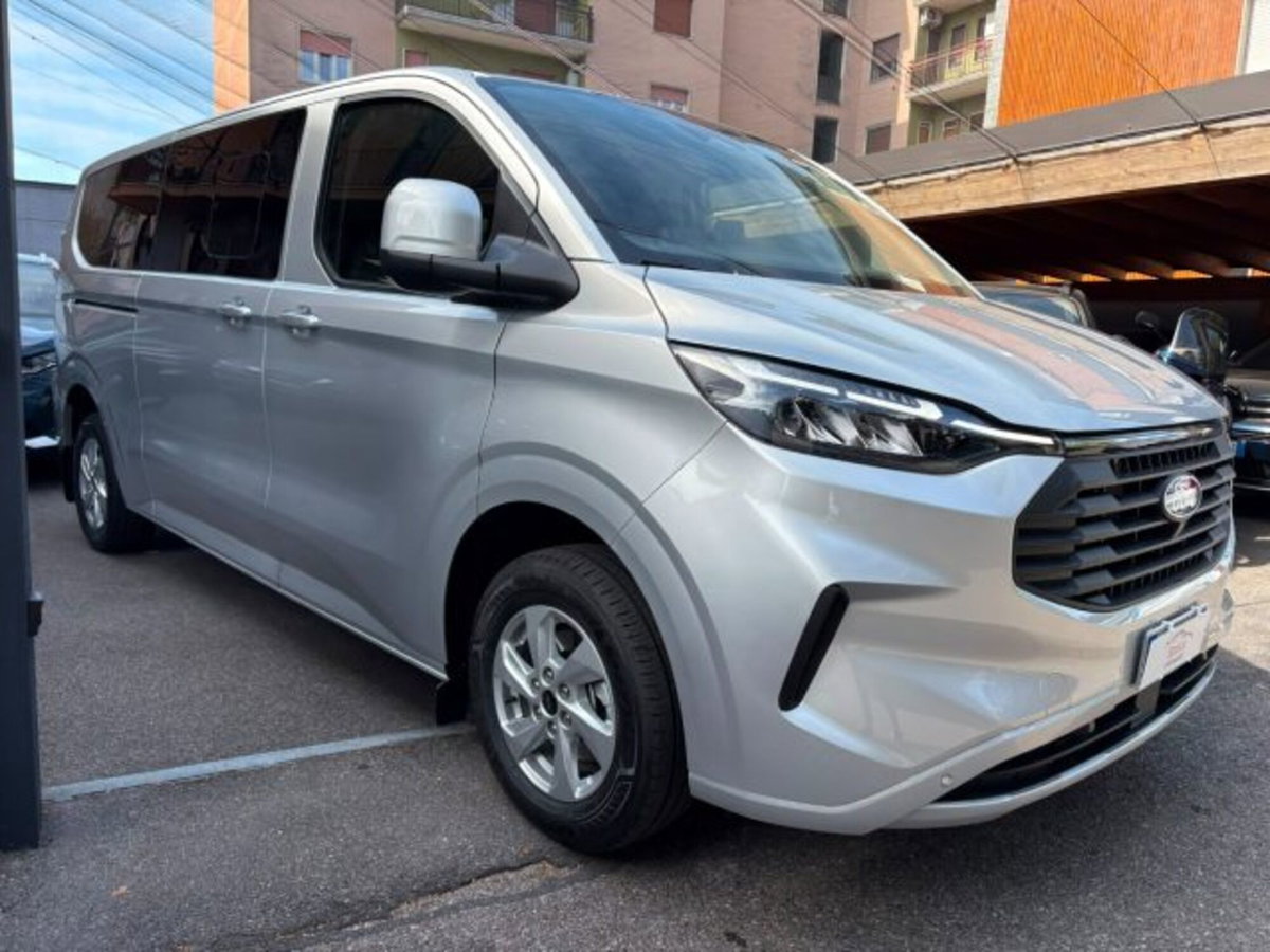 Ford Transit Custom Furgone 320 2.0 EcoBlue 150 PL Combi Trend (2)