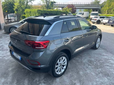Volkswagen T-Roc 1.0 TSI Life (2)