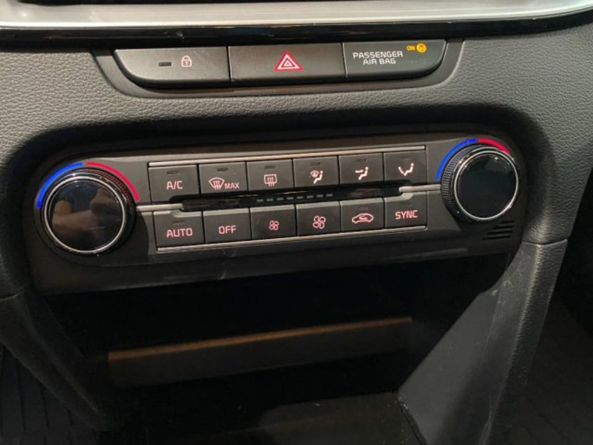 Kia XCeed 1.0 T-GDi GPL High Tech (11)