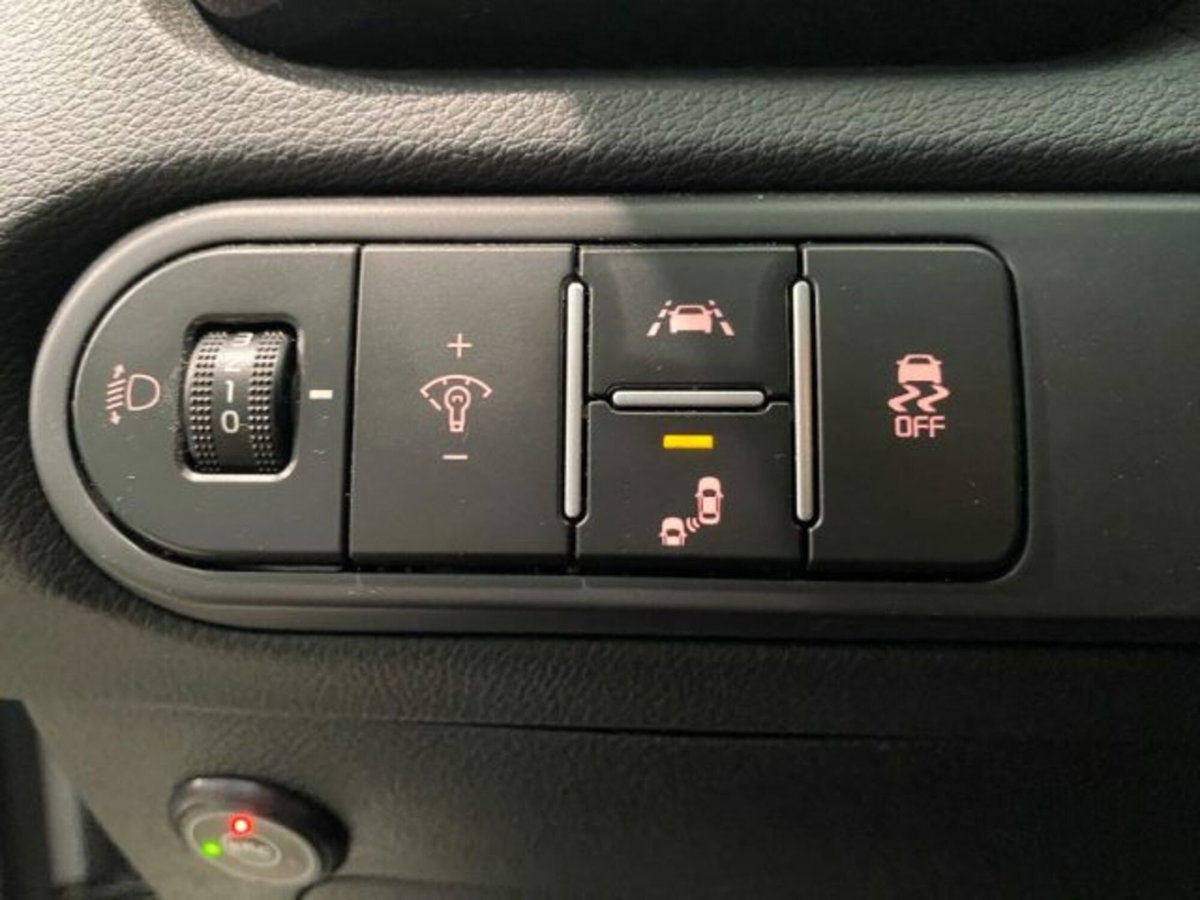 Kia XCeed 1.0 T-GDi GPL High Tech (13)