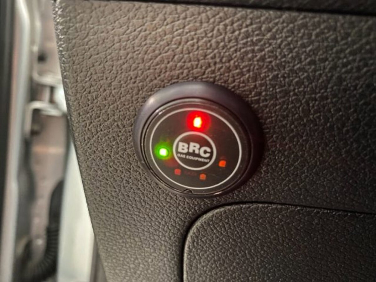 Kia XCeed 1.0 T-GDi GPL High Tech (14)