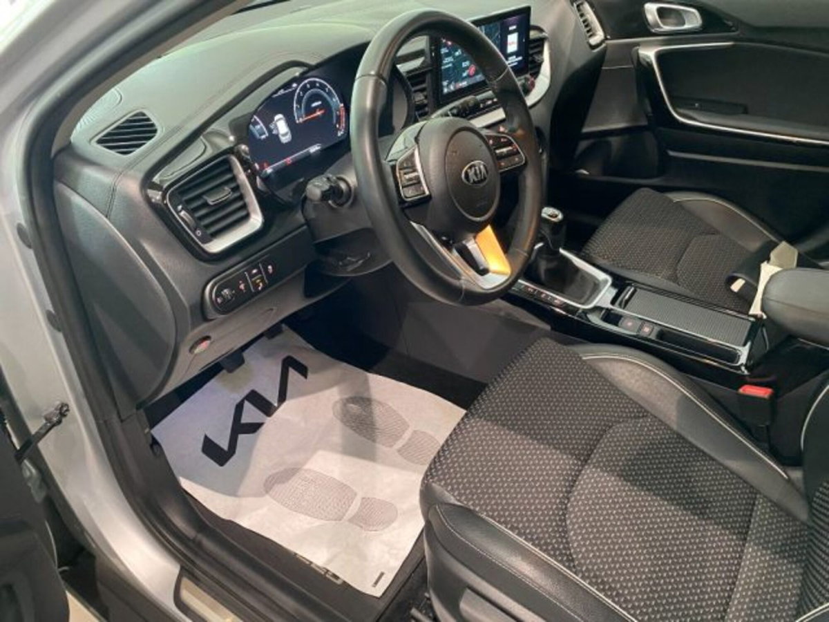 Kia XCeed 1.0 T-GDi GPL High Tech (15)