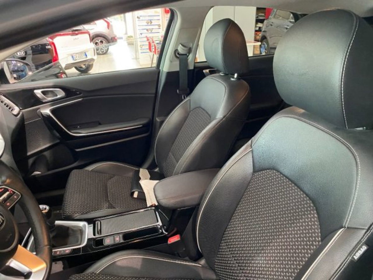 Kia XCeed 1.0 T-GDi GPL High Tech (17)